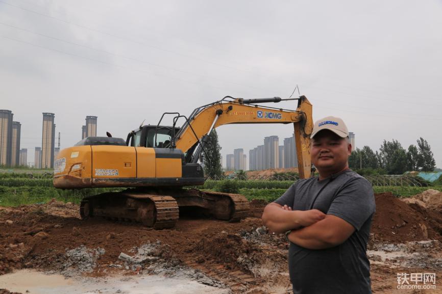 新鄭航空港區(qū)馬志超：徐工挖掘機速度快、油耗低質(zhì)量真“中”